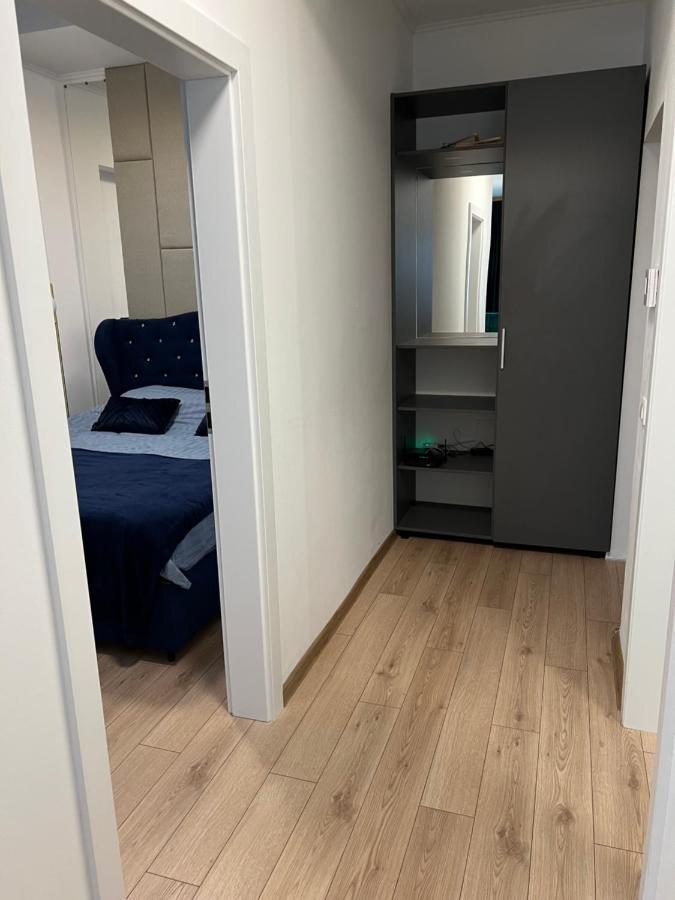 Huggo Apartment 35 Târgu-Mureş Exteriör bild