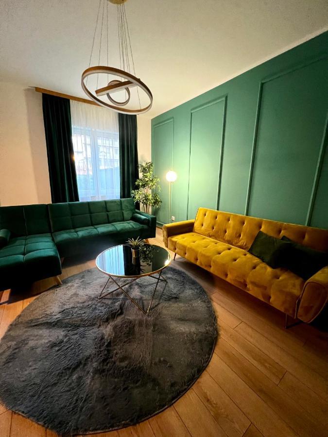 Huggo Apartment 35 Târgu-Mureş Exteriör bild