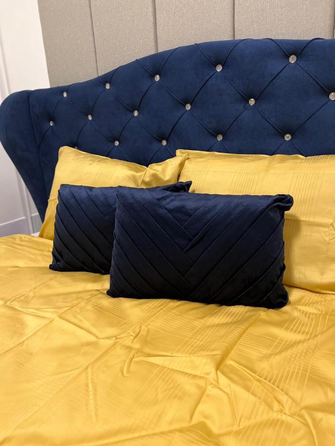 Huggo Apartment 35 Târgu-Mureş Exteriör bild